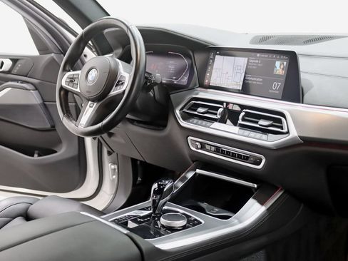 Used 2023 BMW X5 xDrive40i w/ M Sport Package AWD/4WD image 31