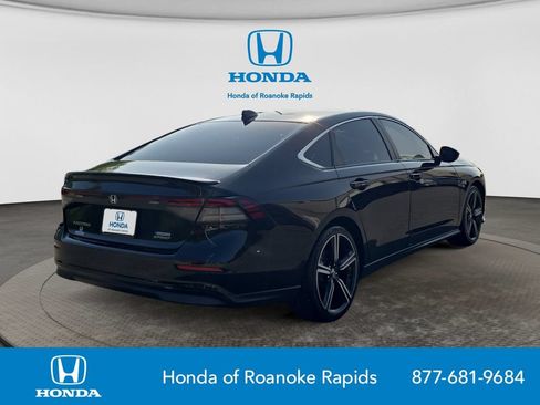 Used 2023 Honda Accord Sport image 5