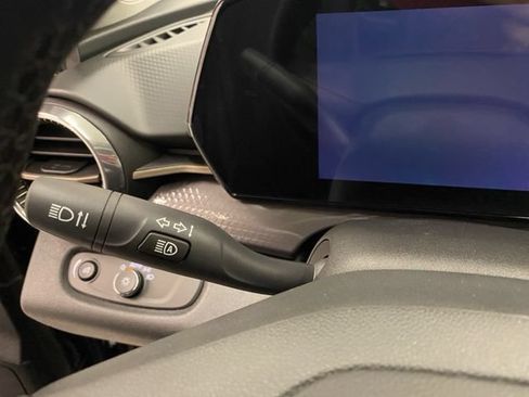 New 2026 Chevrolet Trax ACTIV w/ Driver Confidence Package FWD image 31