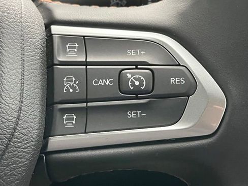 Used 2022 Jeep Compass Limited image 36