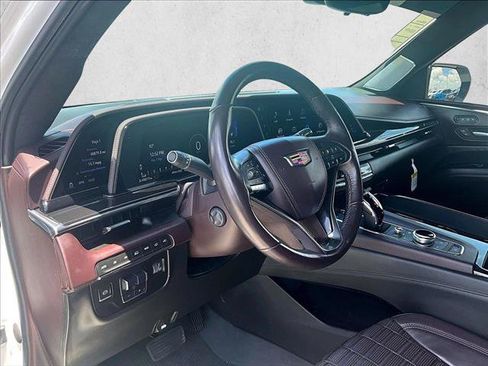 Used 2023 Cadillac Escalade Sport Platinum w/ LPO, ONYX Package AWD/4WD image 14