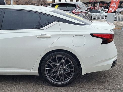 Certified 2024 Nissan Altima 2.0 SR image 6