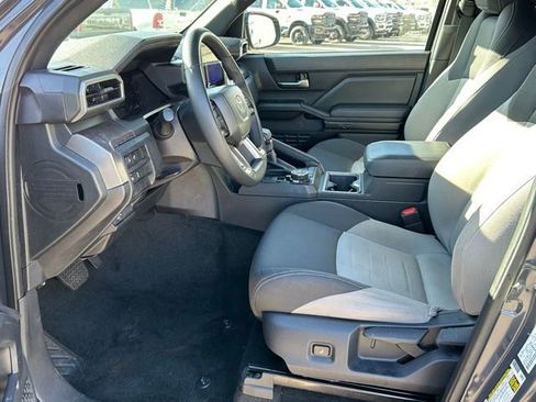 Used 2024 Toyota Tacoma TRD Off-Road image 25
