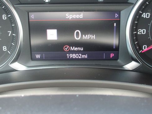 Used 2023 Chevrolet Equinox Premier FWD image 31