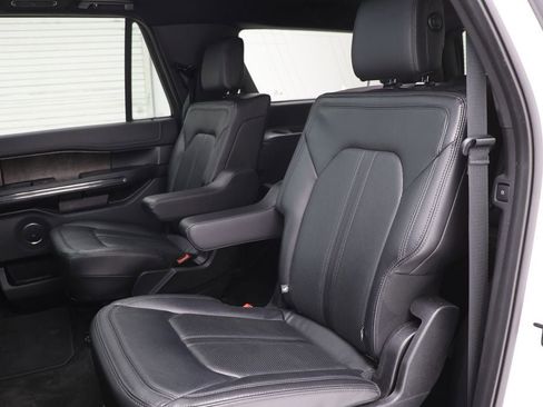 Used 2019 Ford Expedition Max Limited w/ Equipment Group 301A image 11