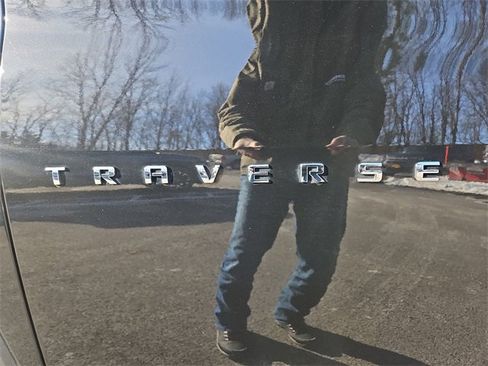 Certified 2020 Chevrolet Traverse LT w/ Driver Confidence II Package image 31