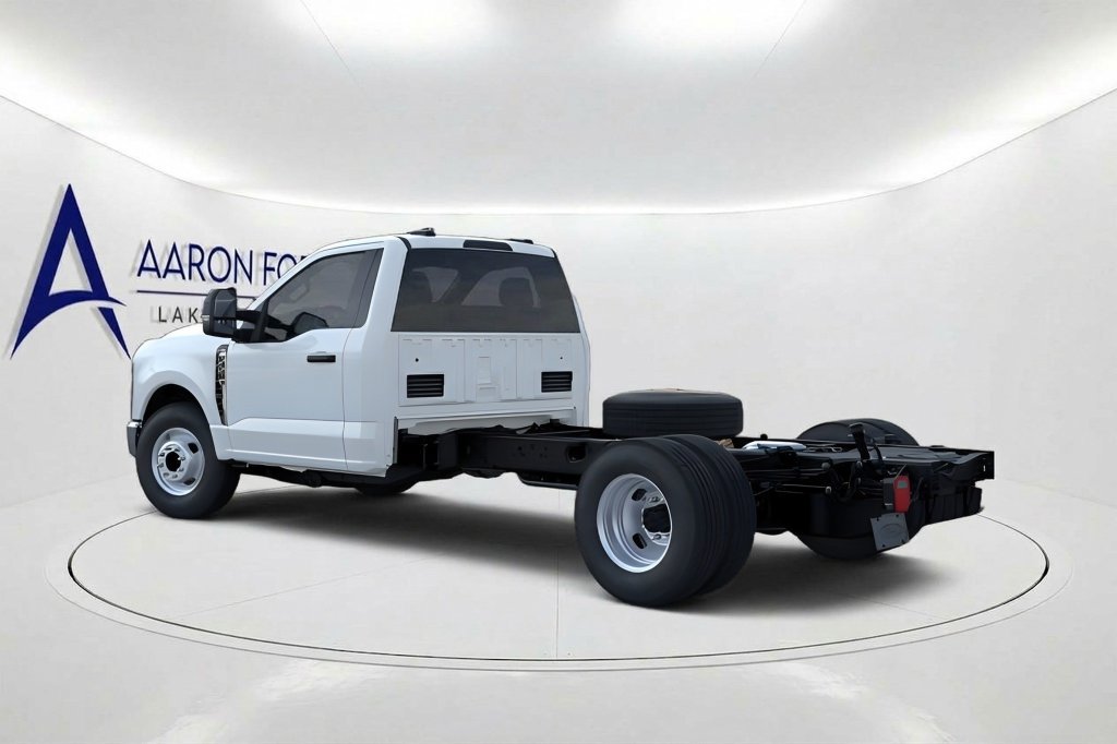 New 2026 Ford F350 XL w/ XL Chrome Package RWD image 4