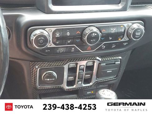 Used 2018 Jeep Wrangler Unlimited Sahara w/ Quick Order Package 24M Moab AWD/4WD image 31