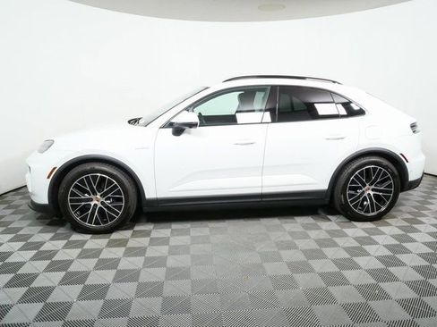 Certified 2025 Porsche Macan Electric RWD image 2