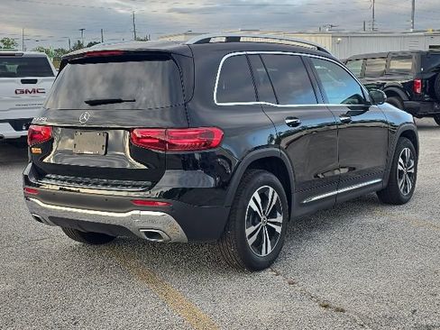 Used 2025 Mercedes-Benz GLB 250 image 5