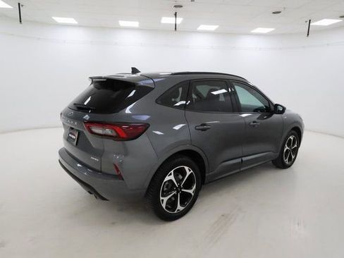 Used 2023 Ford Escape ST-Line Elite w/ Premium Technology Package image 3