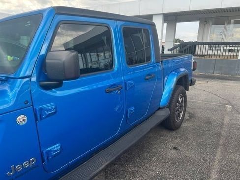 Used 2022 Jeep Gladiator Overland w/ Popular Equipment Package AWD/4WD image 11