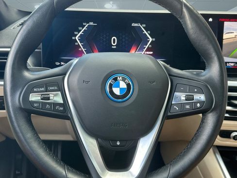 Certified 2023 BMW i4 eDrive35 w/ Premium Package RWD image 10