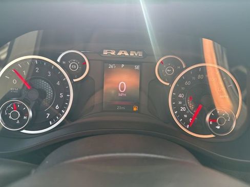 New 2026 RAM 1500 4x4 Crew Cab image 12