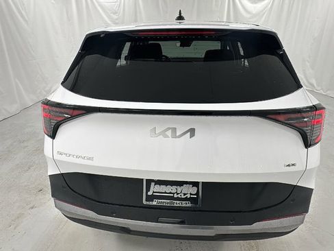 New 2026 Kia Sportage LX AWD/4WD image 4