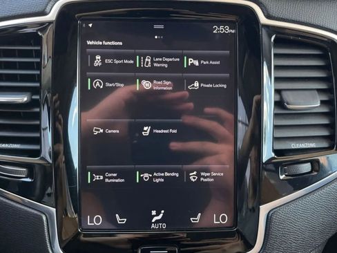 Used 2016 Volvo XC90 T6 Momentum w/ Momentum Plus Package image 62