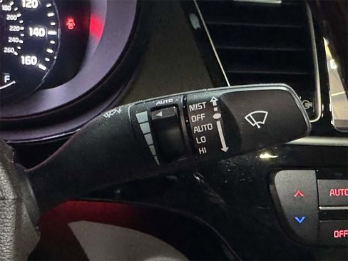 Used 2016 Kia K900 Luxury image 26