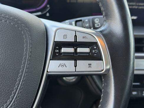Certified 2024 Kia Telluride LX FWD image 19