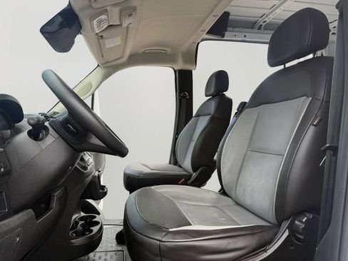 Used 2025 RAM ProMaster 2500 w/ Convenience Group FWD image 22