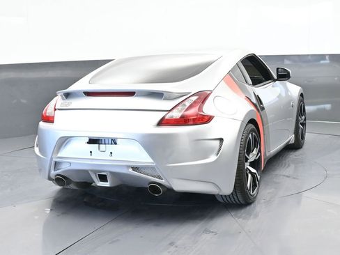 Used 2020 Nissan 370Z w/ Sport Package image 5
