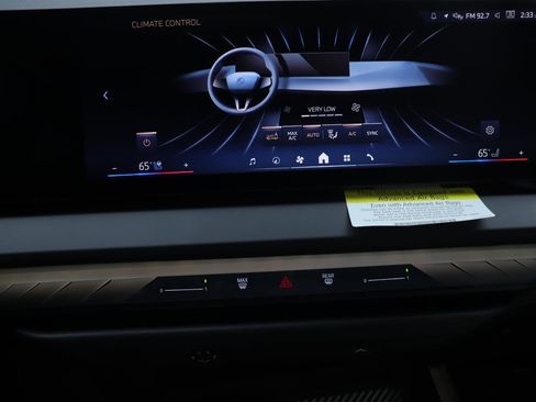 Used 2025 BMW X3 xDrive30i w/ Convenience Package image 31