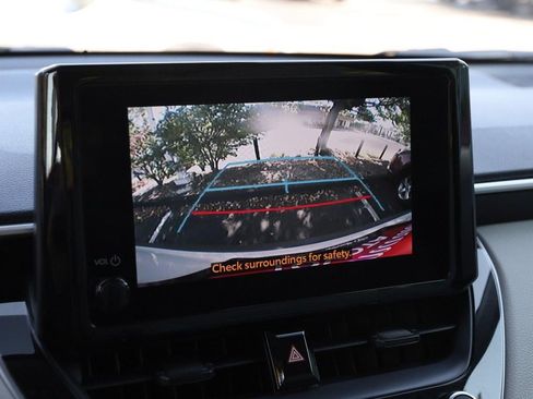 Used 2024 Toyota Corolla Cross L AWD/4WD image 16