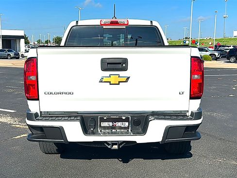 Used 2016 Chevrolet Colorado LT w/ LT Convenience Package RWD image 7