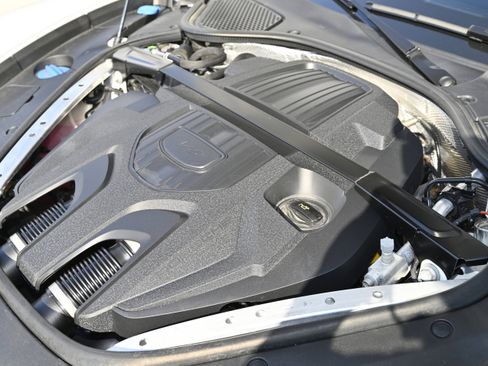 Used 2024 Porsche Panamera 4 image 58