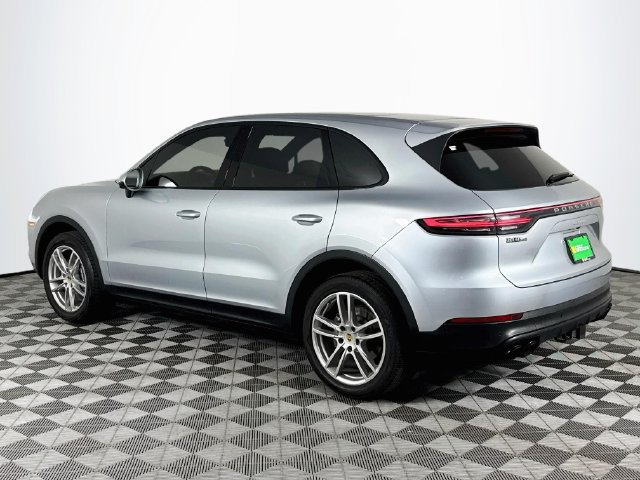 Used 2023 Porsche Cayenne AWD/4WD image 6