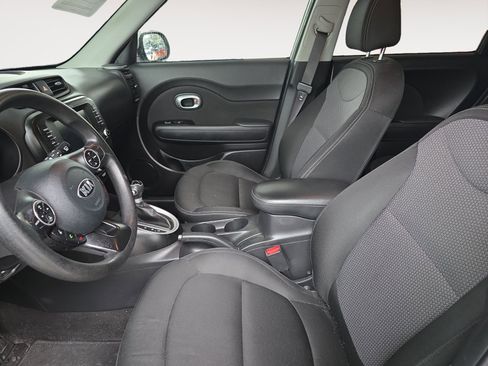 Used 2018 Kia Soul + image 20