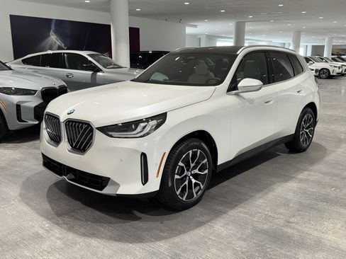 New 2026 BMW X3 xDrive30 w/ Convenience Package image 3