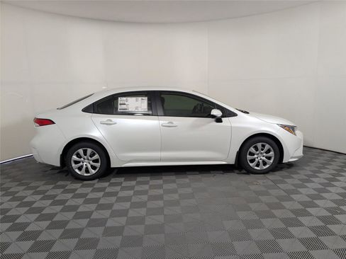 New 2026 Toyota Corolla LE image 4