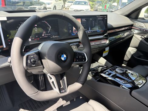 New 2027 BMW 540i xDrive w/ M Sport Package AWD/4WD image 10