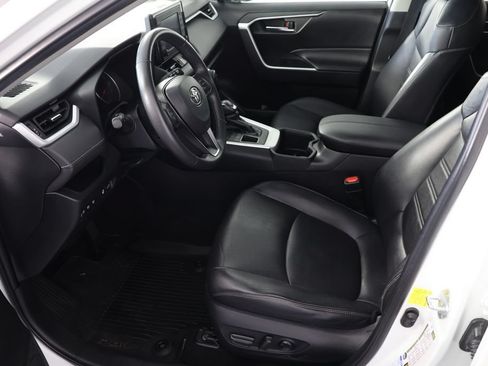 Used 2022 Toyota RAV4 XLE Premium AWD/4WD image 20