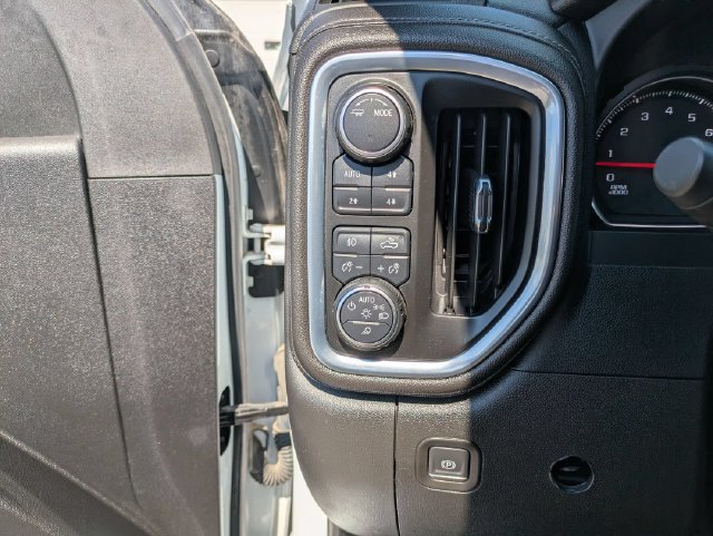 Used 2023 Chevrolet Silverado 2500 LT w/ Convenience Package AWD/4WD image 16