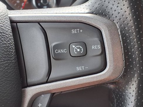 Used 2024 RAM 2500 Tradesman w/ Convenience Group AWD/4WD image 13