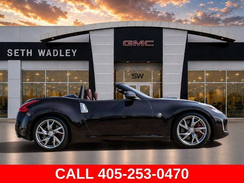 Used 2013 Nissan 370Z Touring w/ Sport Pkg RWD image 8