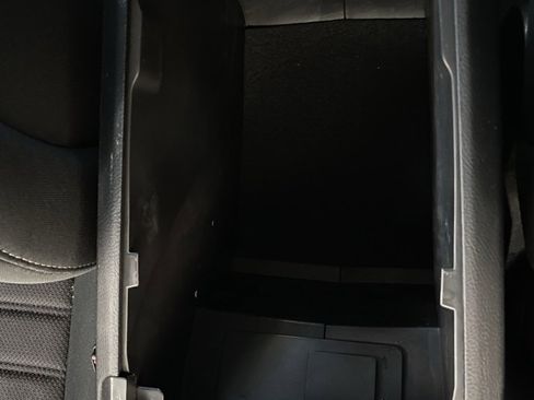 Used 2019 Ford Fusion SE image 32