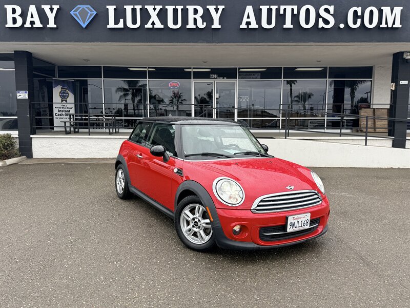 Used 2013 MINI Cooper Hardtop FWD image 1