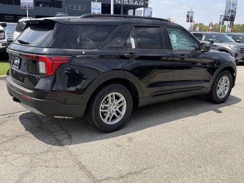 New 2026 Ford Explorer Active w/ Active Comfort Package RWD image 6