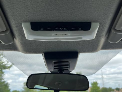 Certified 2022 Nissan Kicks S FWD image 7