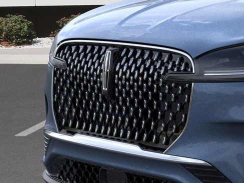 New 2026 Lincoln Aviator 2WD image 17