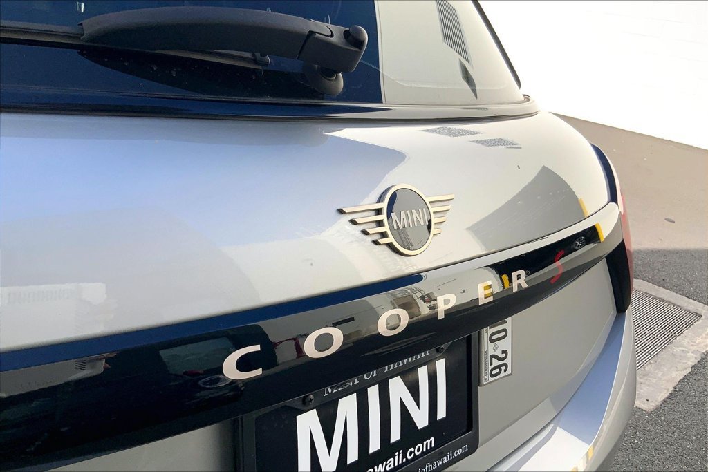 Certified 2025 MINI Cooper S FWD image 31