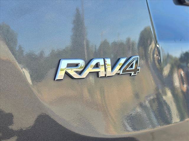 Used 2014 Toyota RAV4 LE AWD/4WD image 12