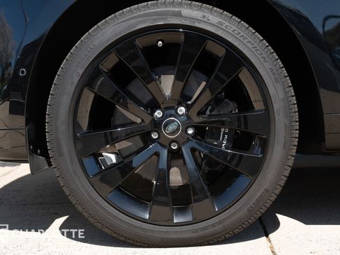 Used 2025 Land Rover Range Rover Sport Dynamic SE image 10