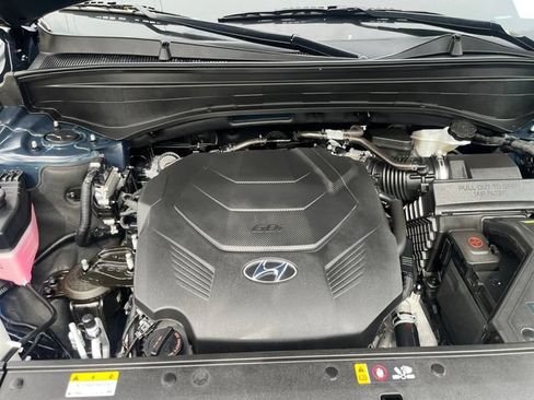 Certified 2025 Hyundai Palisade Limited AWD/4WD image 24