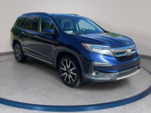 Used 2019 Honda Pilot Touring image 3