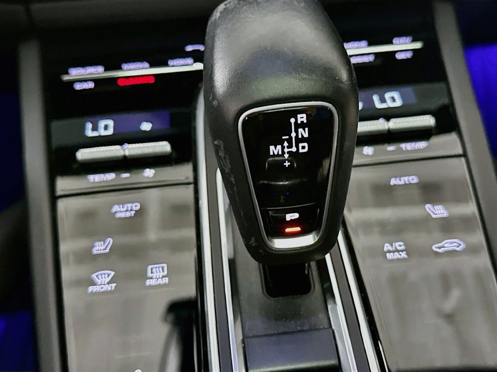 Certified 2021 Porsche Cayenne GTS AWD/4WD image 18