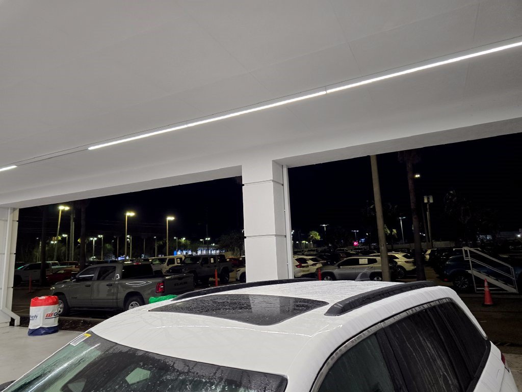 New 2027 Jeep Grand Cherokee Laredo X RWD image 11