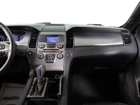 Used 2015 Ford Taurus SEL image 29